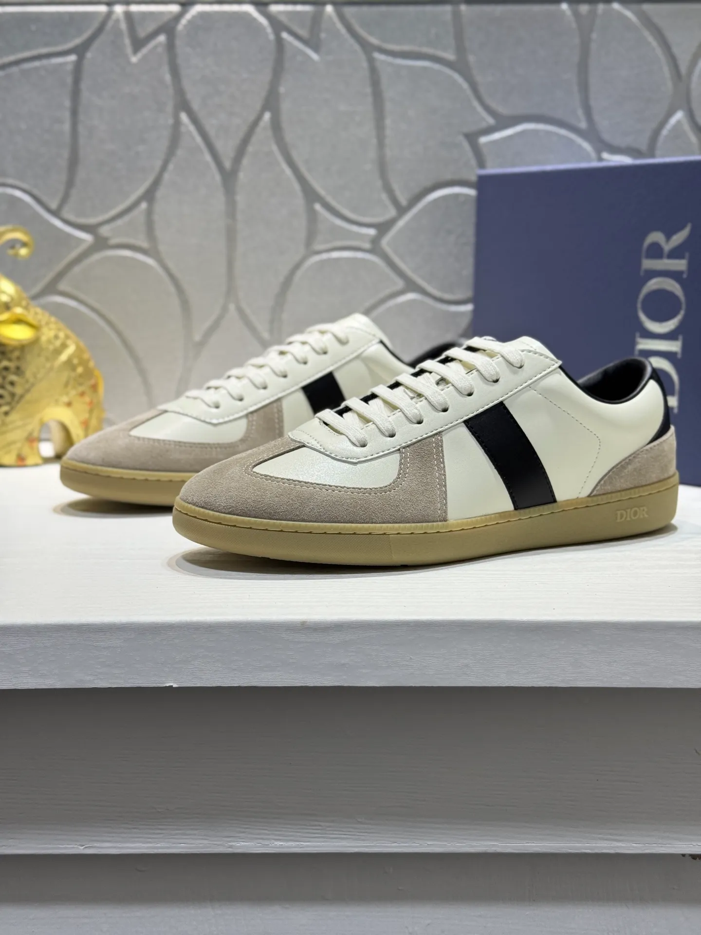Men's Men's Shoes💰380【New Style】🎠🎠Dior🔍Top Purchasing Agency🇮🇹Di's hot style super popular sneakers are synchronized with the new product counters. The uppers are original Italian imported cowhide, the logo graphics are perfectly reproduced with complex craftsmanship necessary for fashionistas, and the imported soft sheepskin lining is Sole: The original sole is specially provided by the original factory. The exclusive movable molded sole is super comfortable. The original factory follows the order. 🔍🔍Multiple colors are available. You can enter and exit the counter at will. Welcome to compare. A must-have for trendy men. Code number: 38-44 (45 customized
